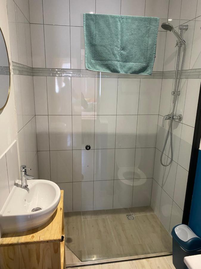La Petite Escapade Apartment Кале Екстериор снимка