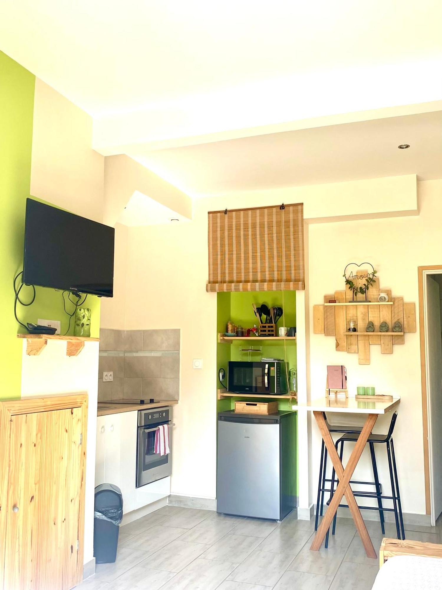 La Petite Escapade Apartment Кале Екстериор снимка